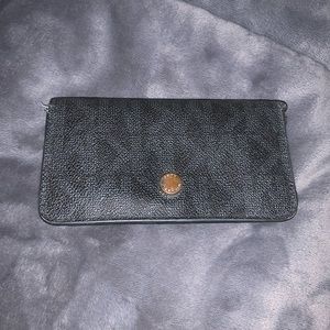 Michael Kors wallet/ clutch